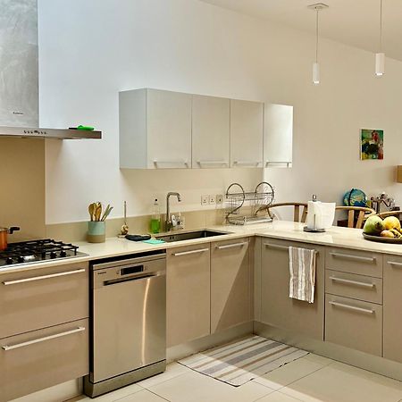 Luxury Apartment On The Beach Belle Mare Bagian luar foto