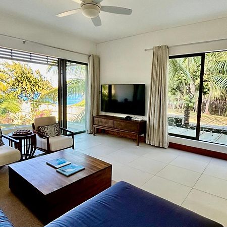 Luxury Apartment On The Beach Belle Mare Bagian luar foto
