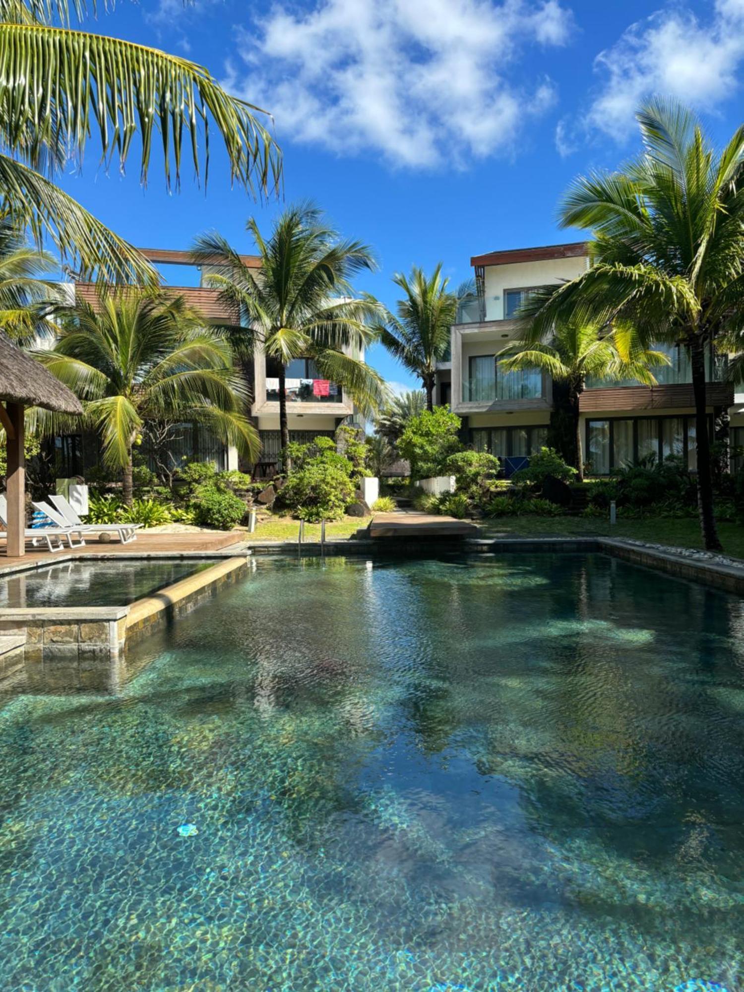 Luxury Apartment On The Beach Belle Mare Bagian luar foto