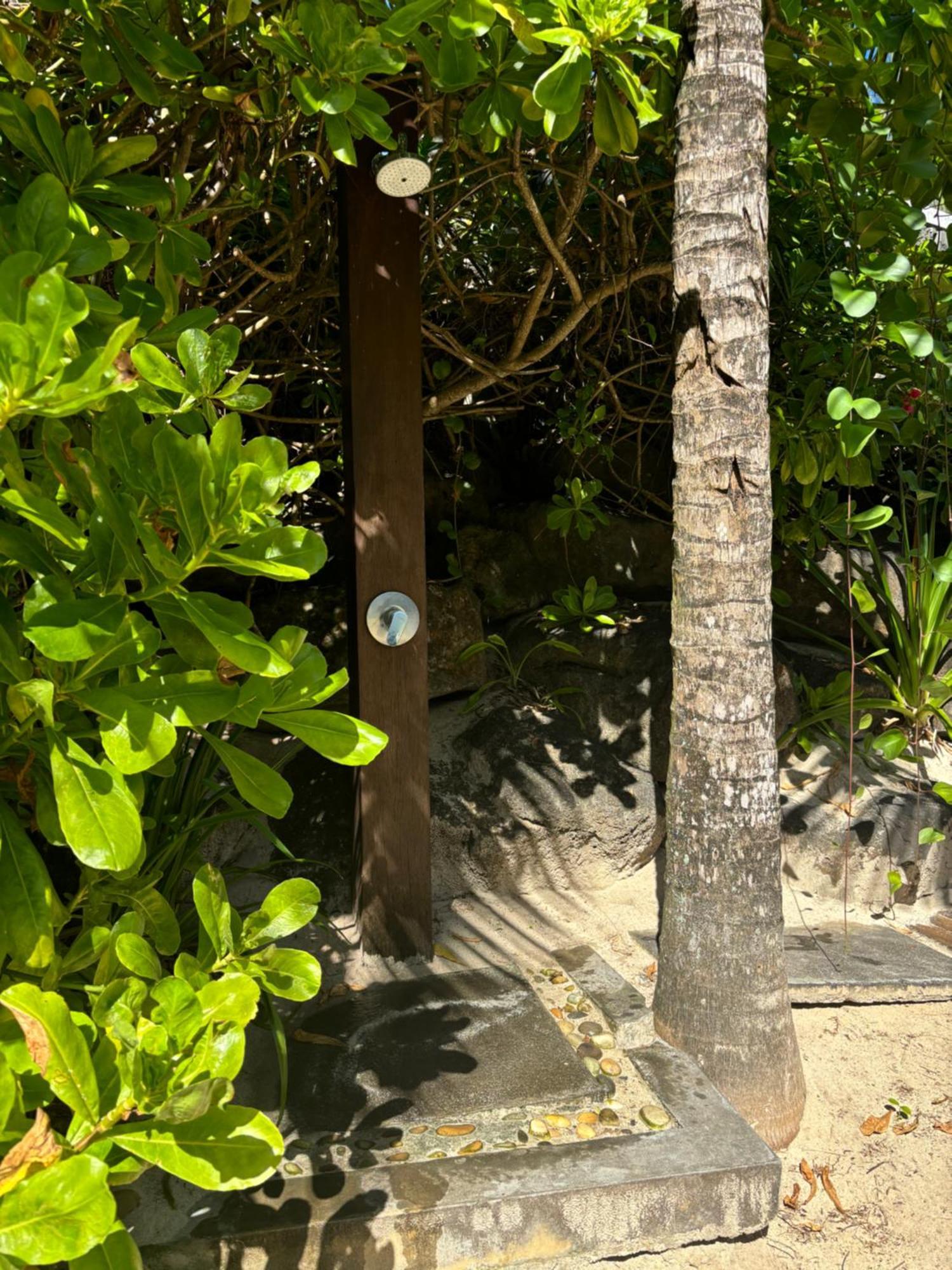 Luxury Apartment On The Beach Belle Mare Bagian luar foto