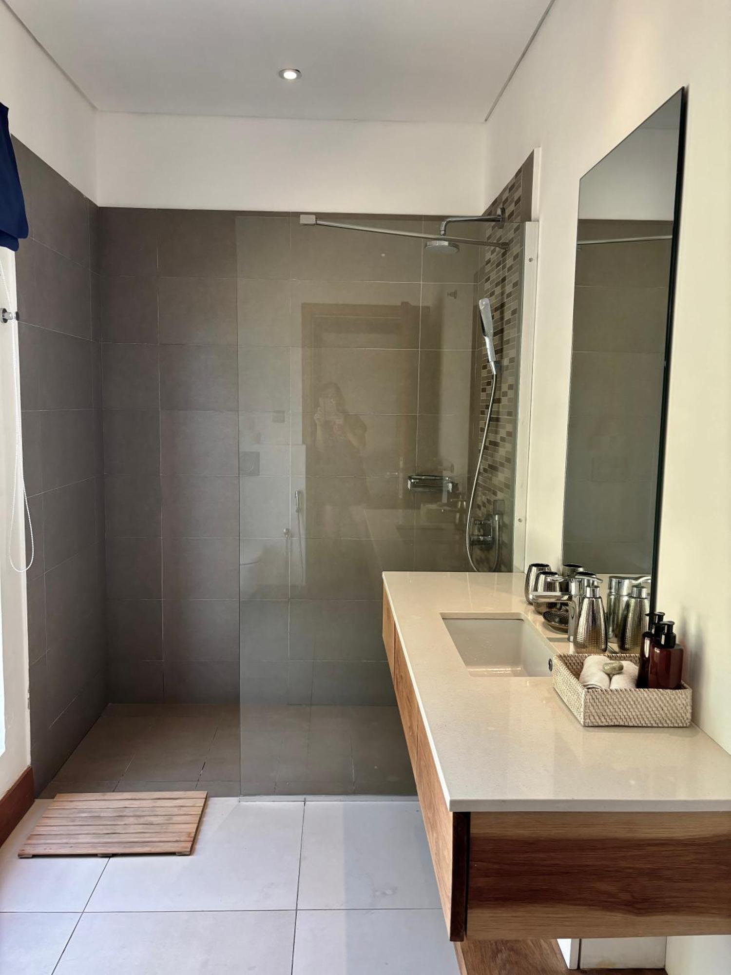 Luxury Apartment On The Beach Belle Mare Bagian luar foto