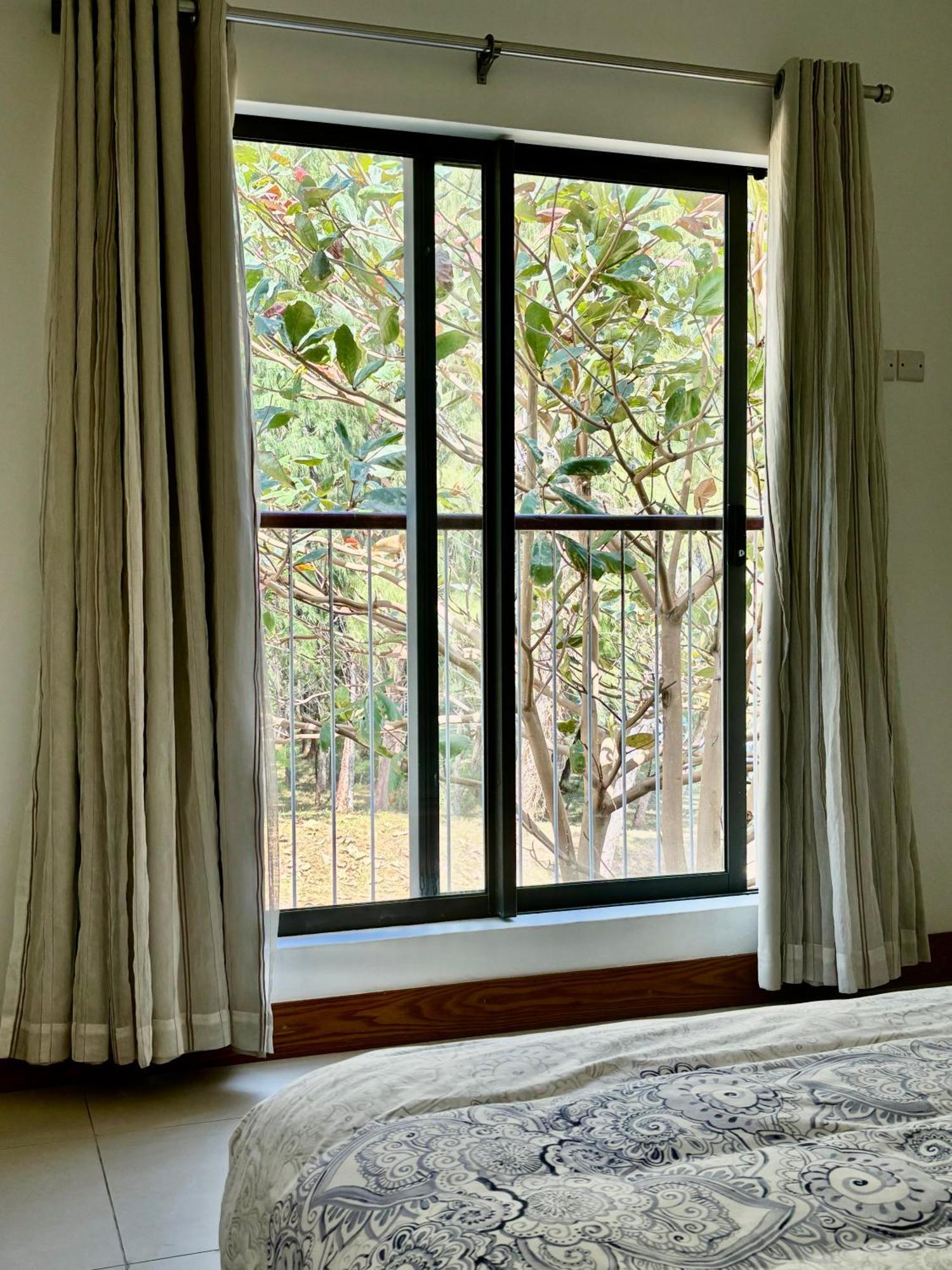 Luxury Apartment On The Beach Belle Mare Bagian luar foto