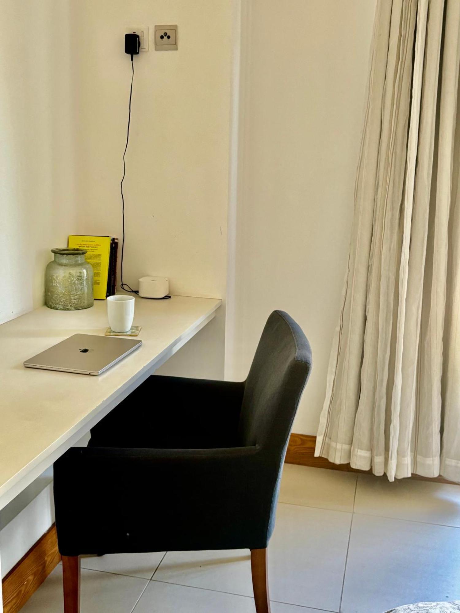 Luxury Apartment On The Beach Belle Mare Bagian luar foto