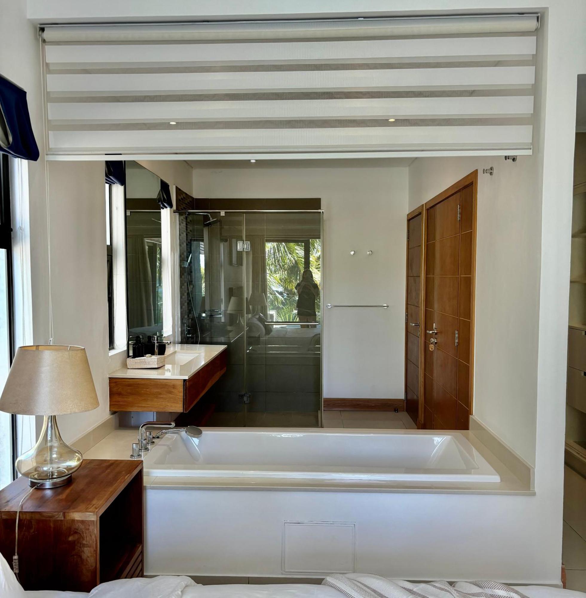 Luxury Apartment On The Beach Belle Mare Bagian luar foto