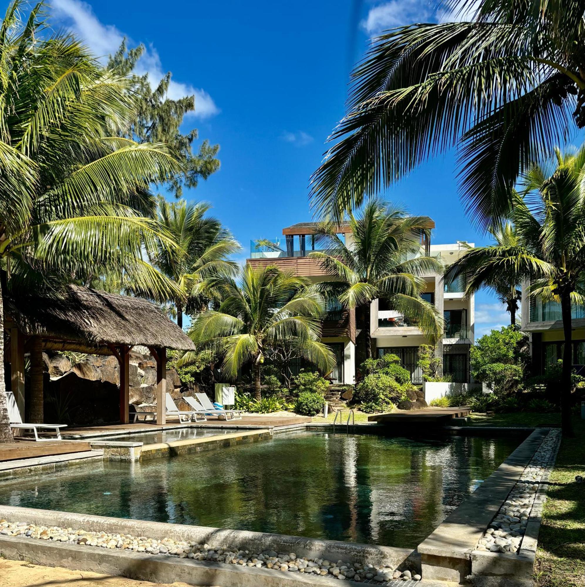 Luxury Apartment On The Beach Belle Mare Bagian luar foto