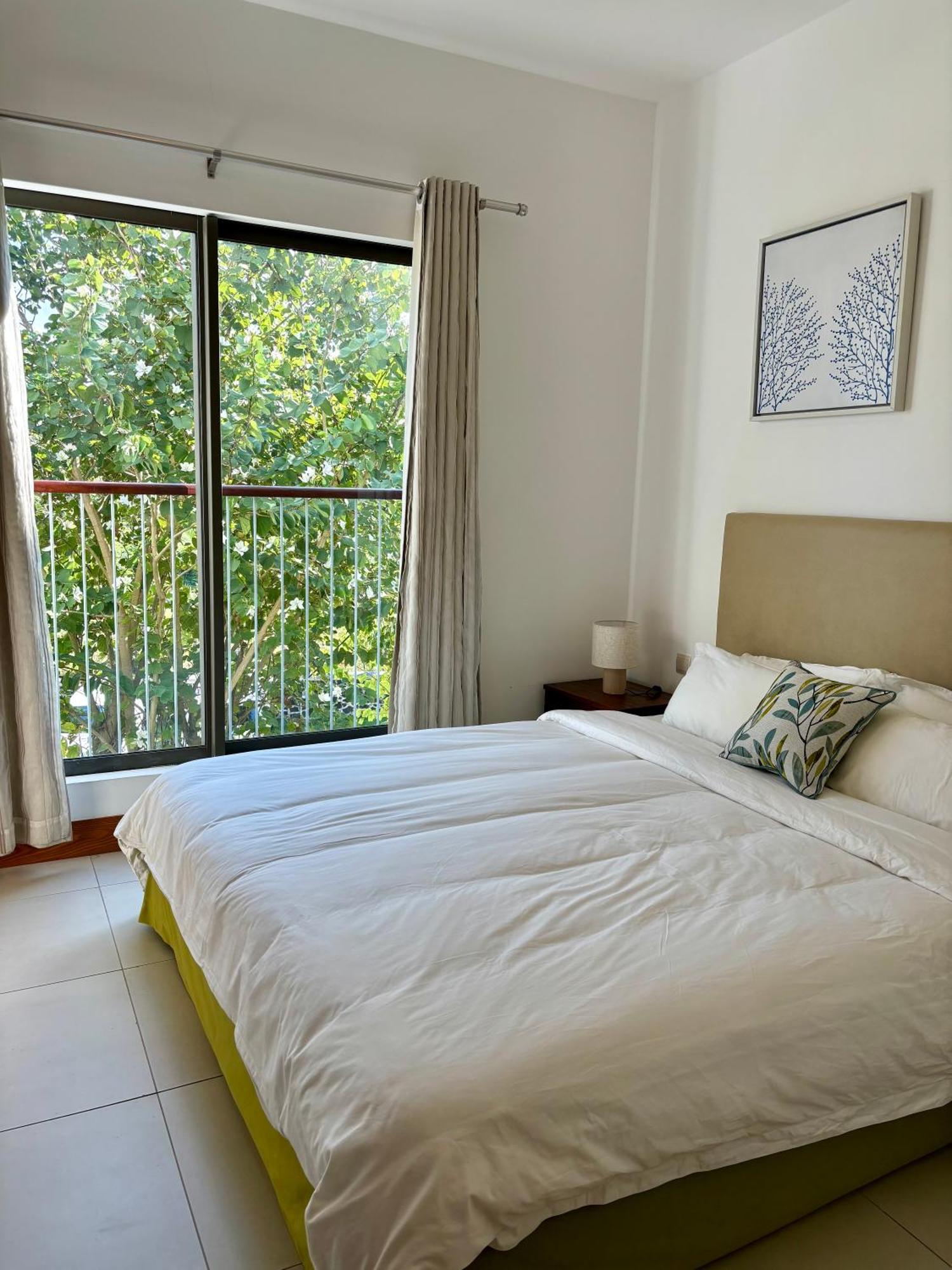 Luxury Apartment On The Beach Belle Mare Bagian luar foto