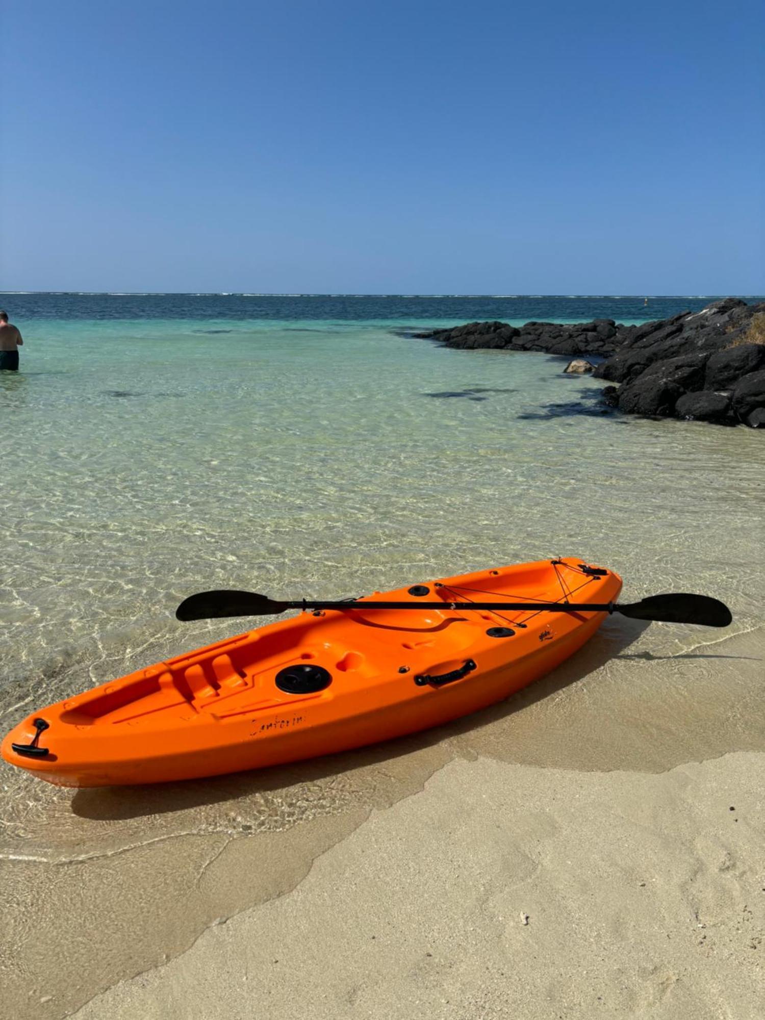 Luxury Apartment On The Beach Belle Mare Bagian luar foto