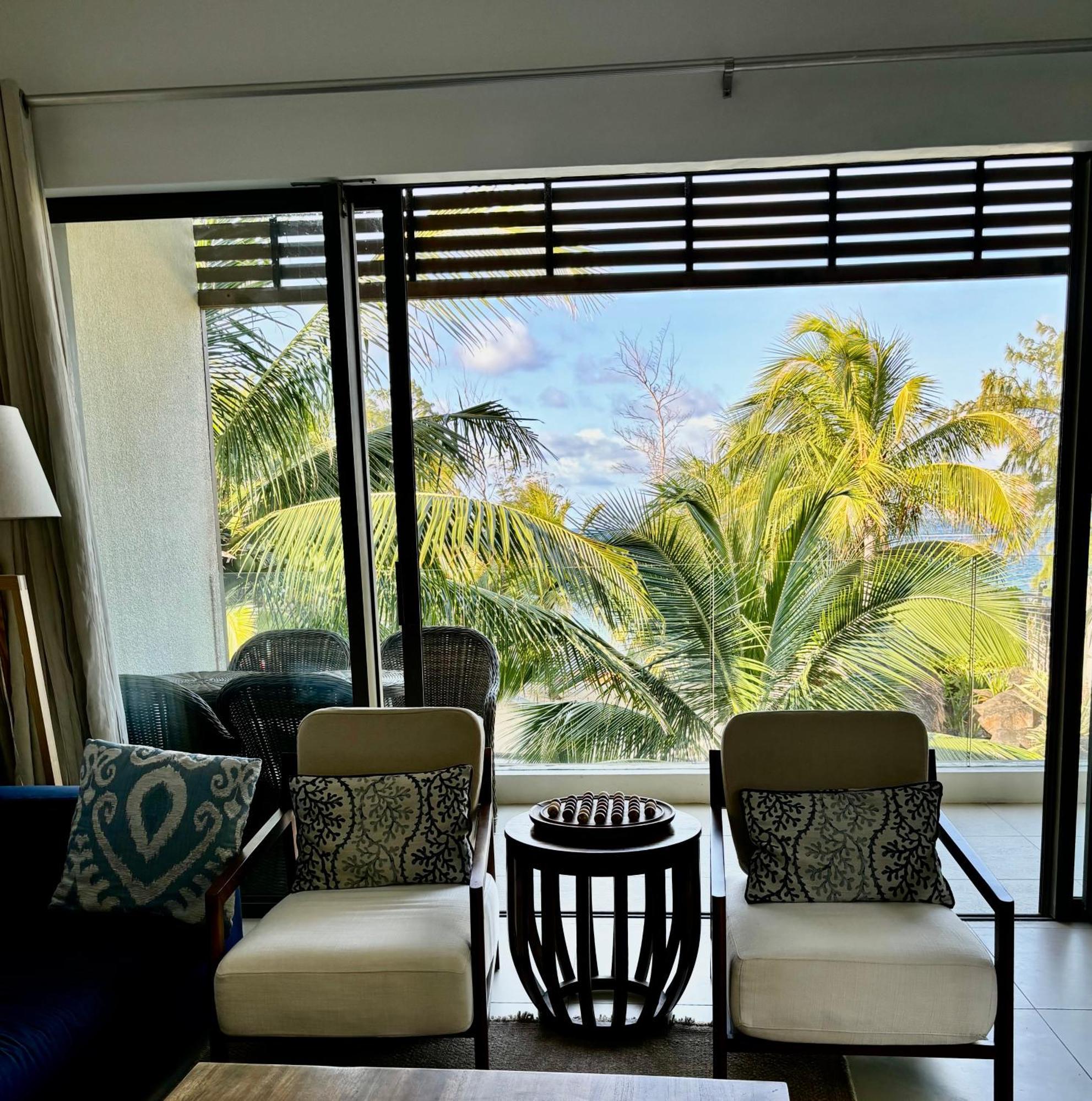 Luxury Apartment On The Beach Belle Mare Bagian luar foto